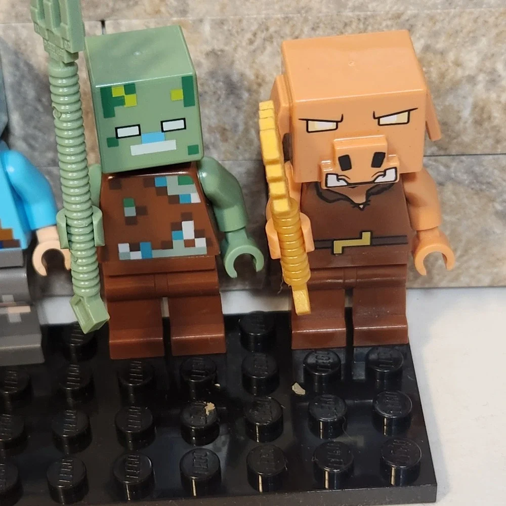 LEGO Minecraft Minifigure Lot 4pc Drowned Trident Piglin Gold Sword Player Blue